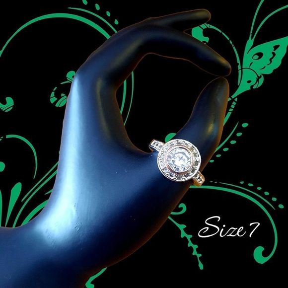 Jewelry - CRYSTAL Round Cut Ring